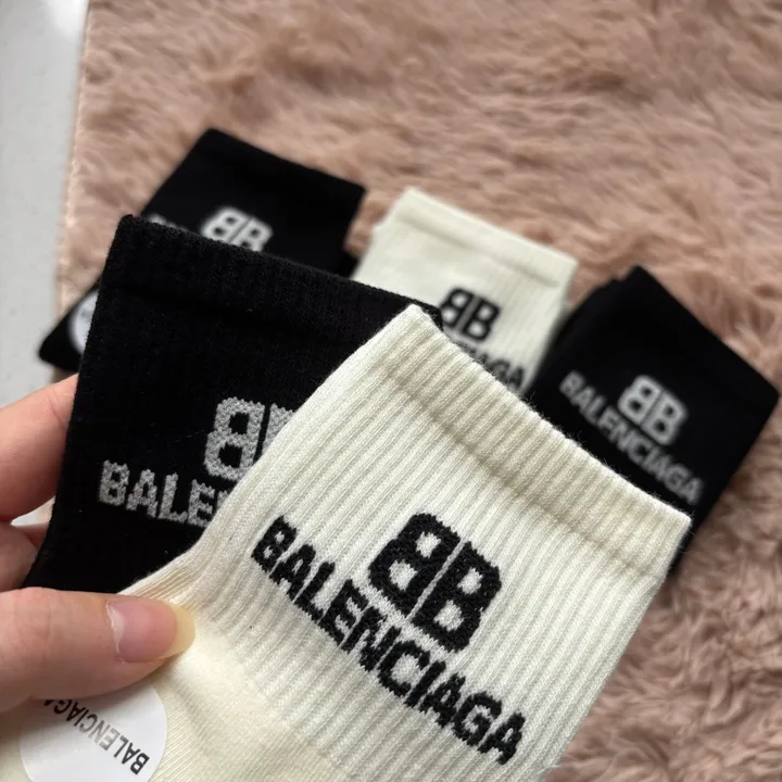 スーパーコピー セリーヌ 靴下