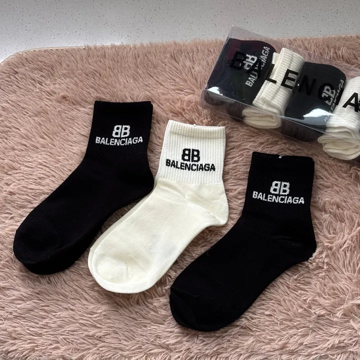 スーパーコピー セリーヌ 靴下