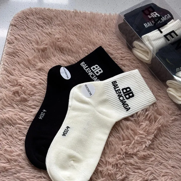 スーパーコピー セリーヌ 靴下