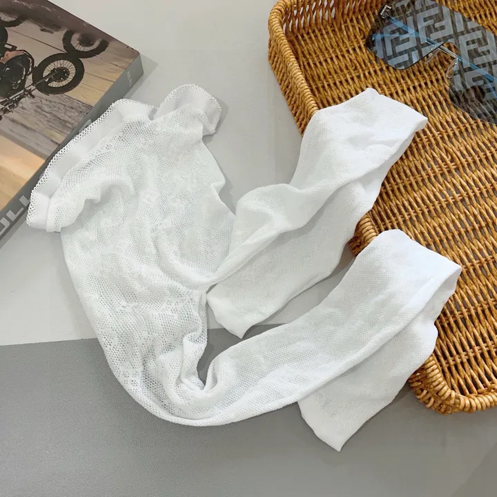 スーパーコピー ルイヴィトン 靴下