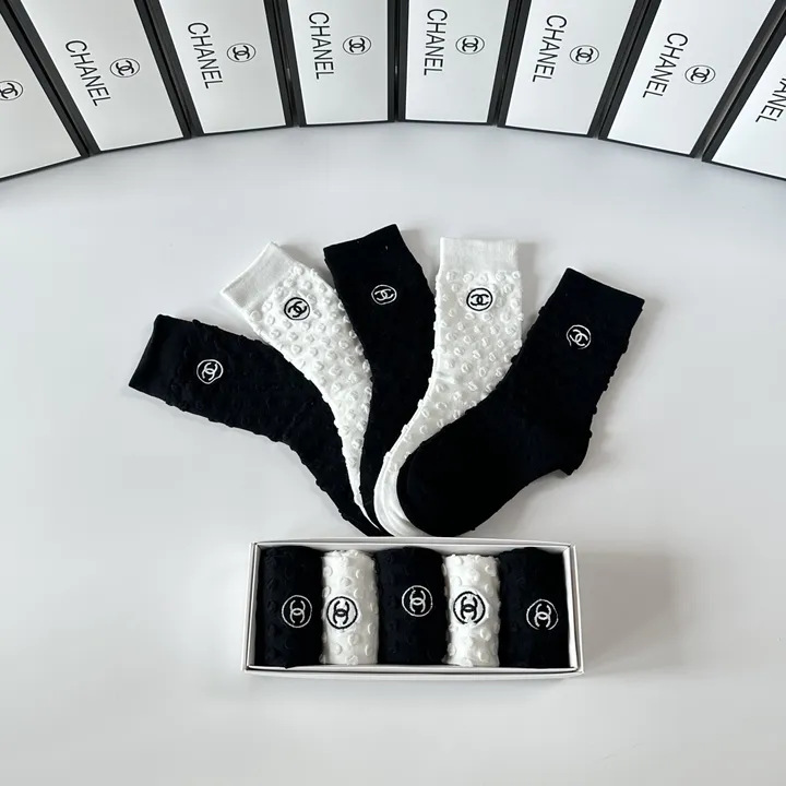 スーパーコピー シャネル 靴下
