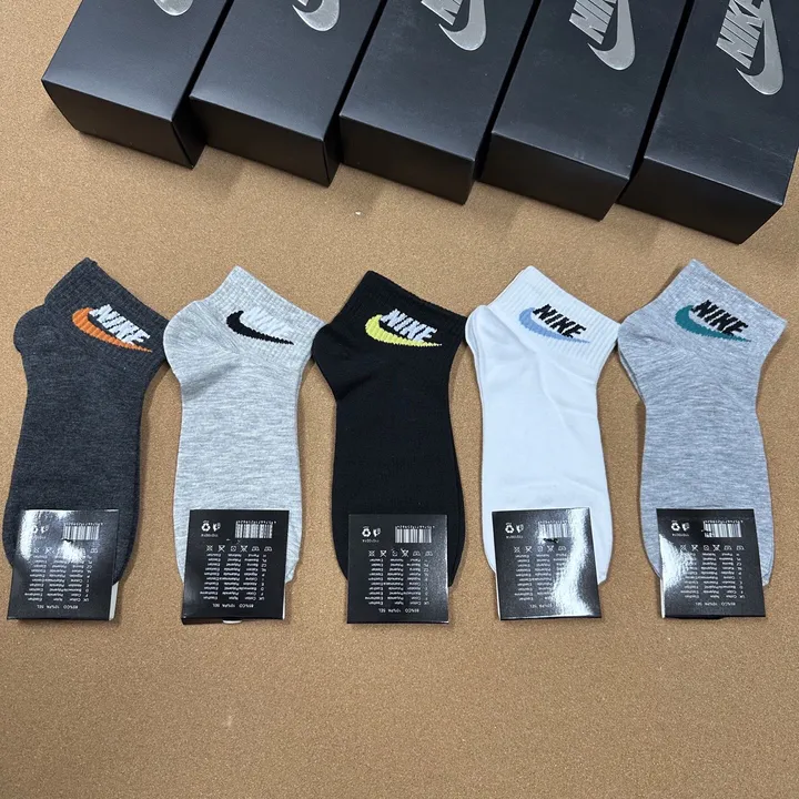 スーパーコピー ナイキ 靴下