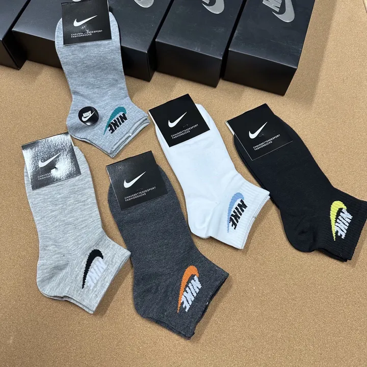 スーパーコピー ナイキ 靴下