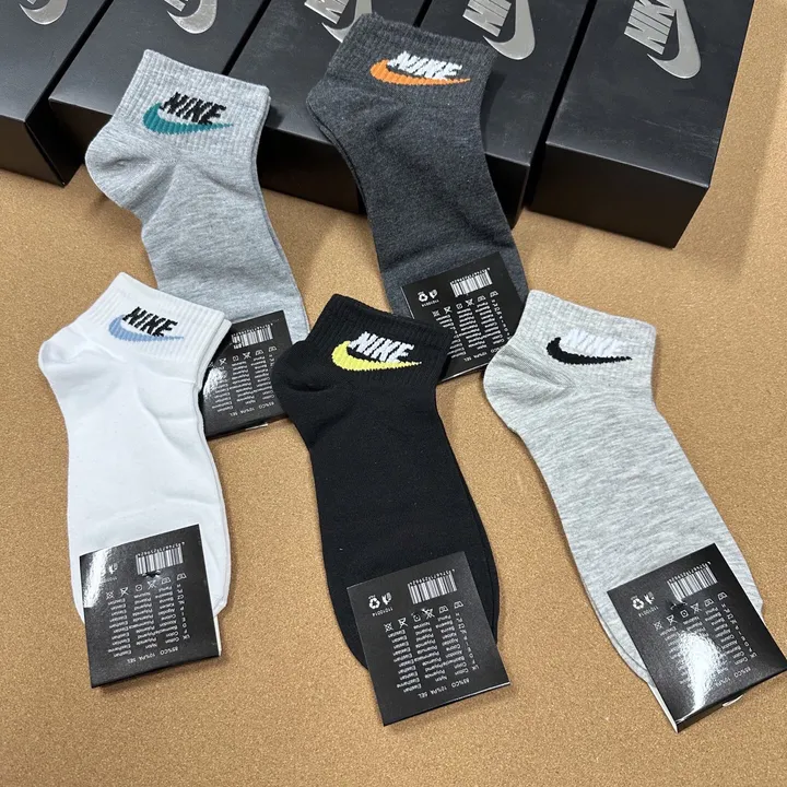 スーパーコピー ナイキ 靴下