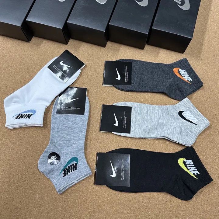 スーパーコピー ナイキ 靴下