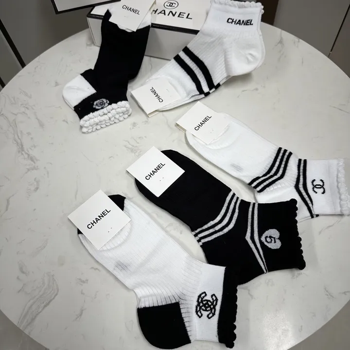 スーパーコピー シャネル 靴下