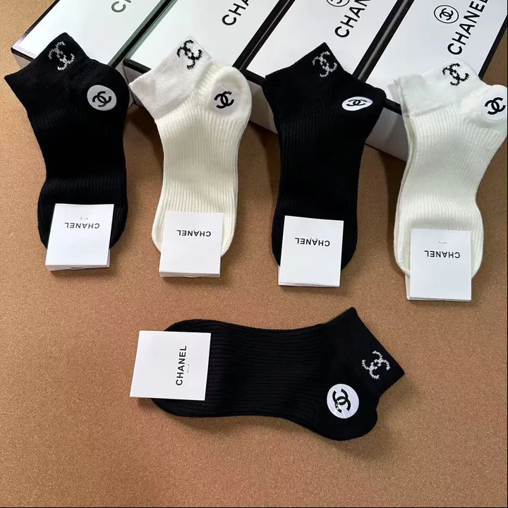 スーパーコピー シャネル 靴下