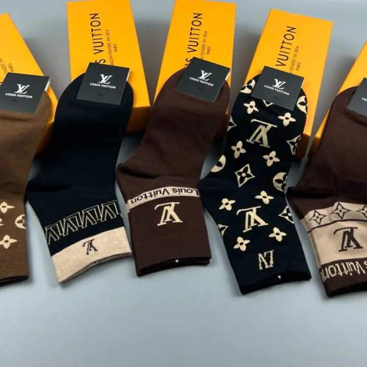 スーパーコピー ルイヴィトン 靴下