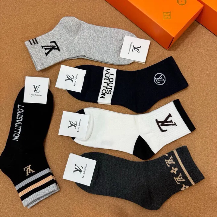 スーパーコピー ルイヴィトン 靴下
