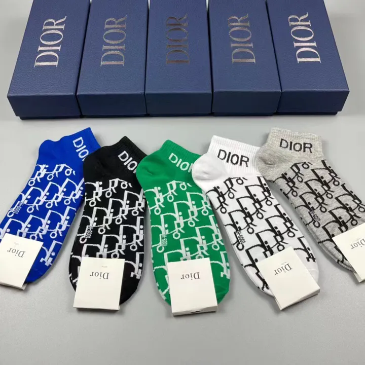 スーパーコピー ディオール 靴下