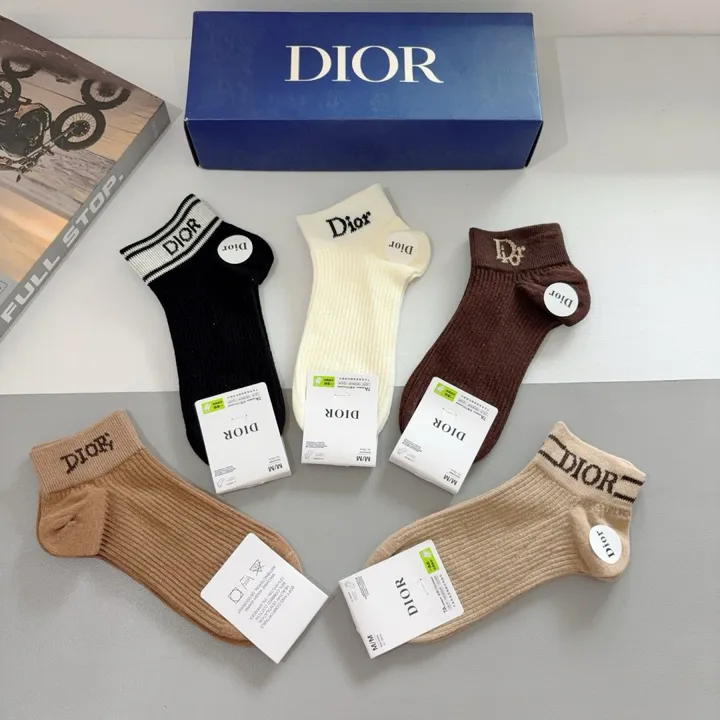 スーパーコピー ディオール 靴下