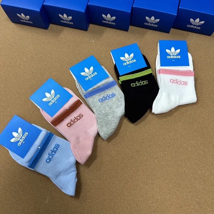 スーパーコピー アルマーニ 靴下