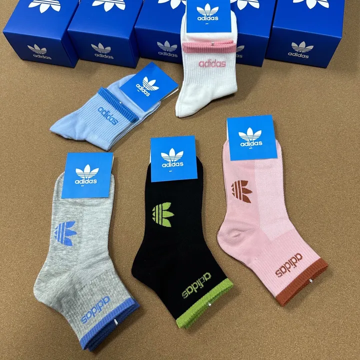 スーパーコピー アルマーニ 靴下