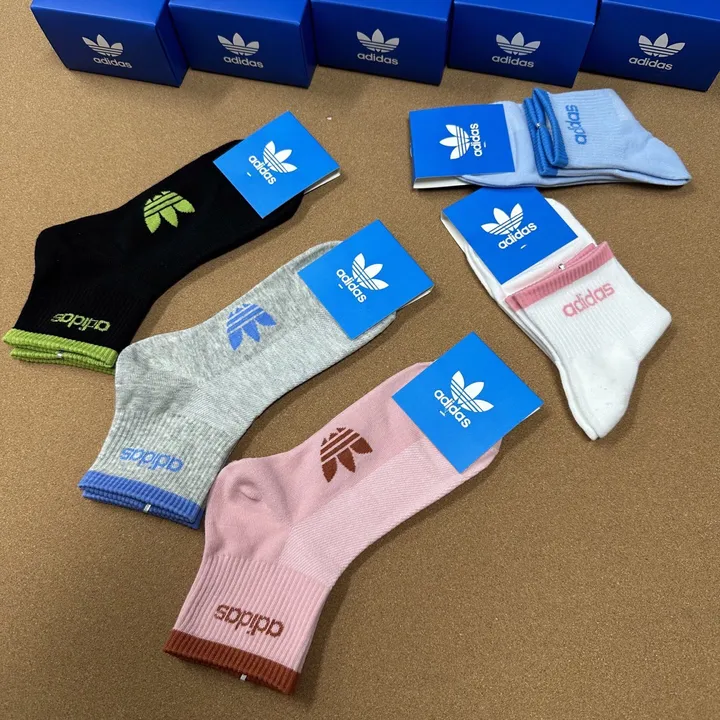 スーパーコピー アルマーニ 靴下