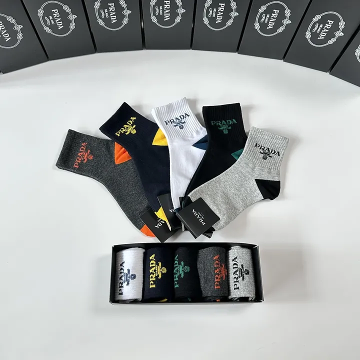 スーパーコピー プラダ 靴下