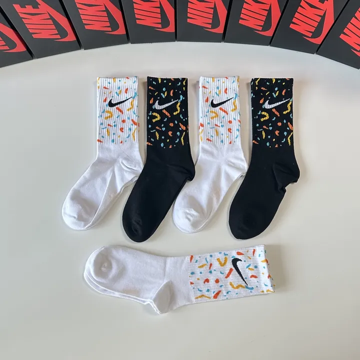スーパーコピー ナイキ 靴下