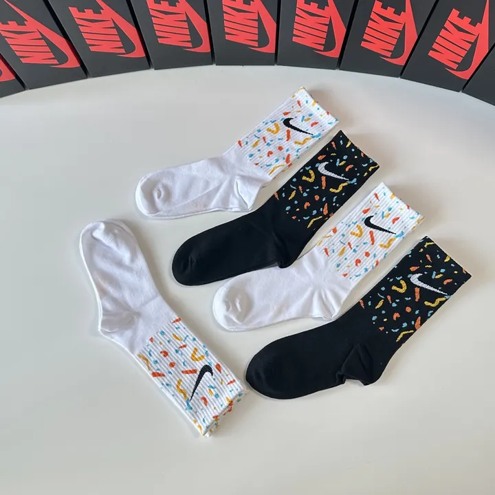 スーパーコピー ナイキ 靴下