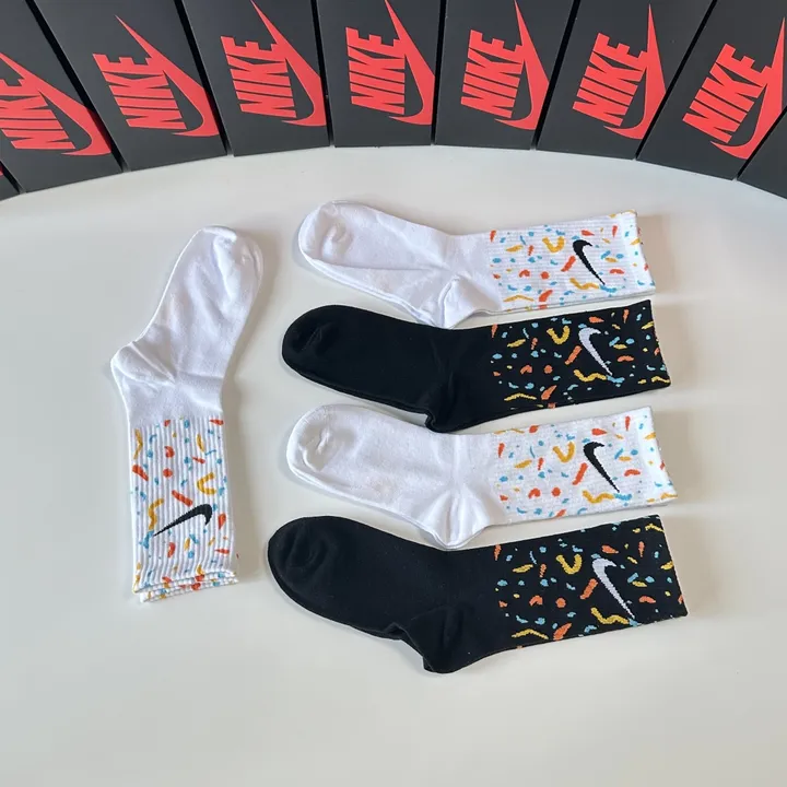 スーパーコピー ナイキ 靴下