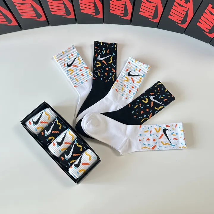 スーパーコピー ナイキ 靴下