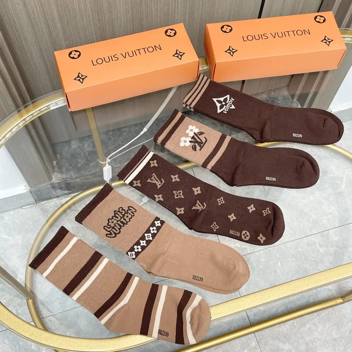 スーパーコピー ルイヴィトン 靴下