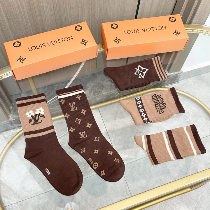 スーパーコピー ルイヴィトン 靴下
