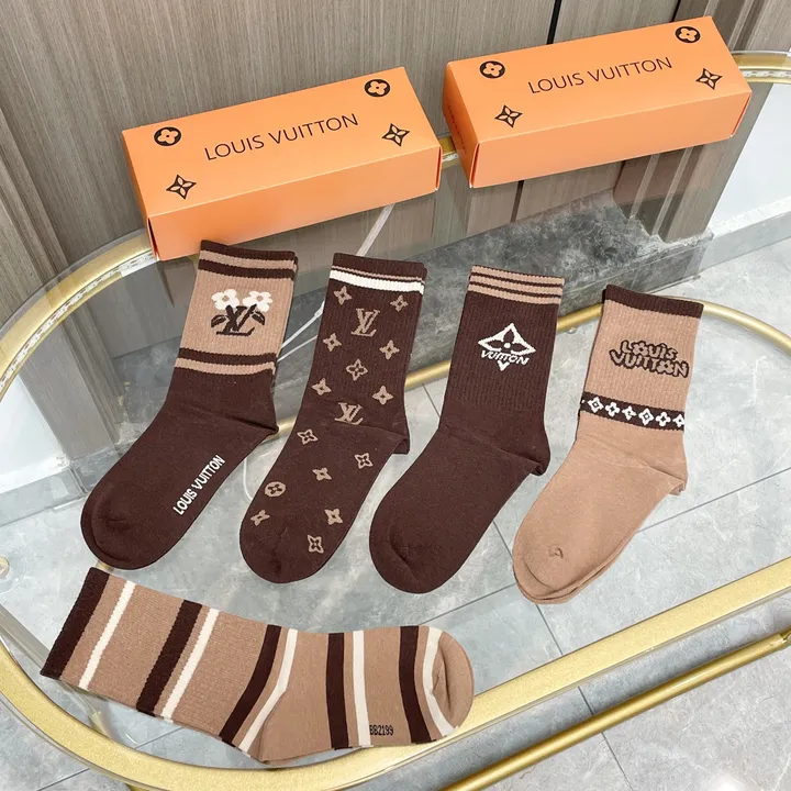 スーパーコピー ルイヴィトン 靴下