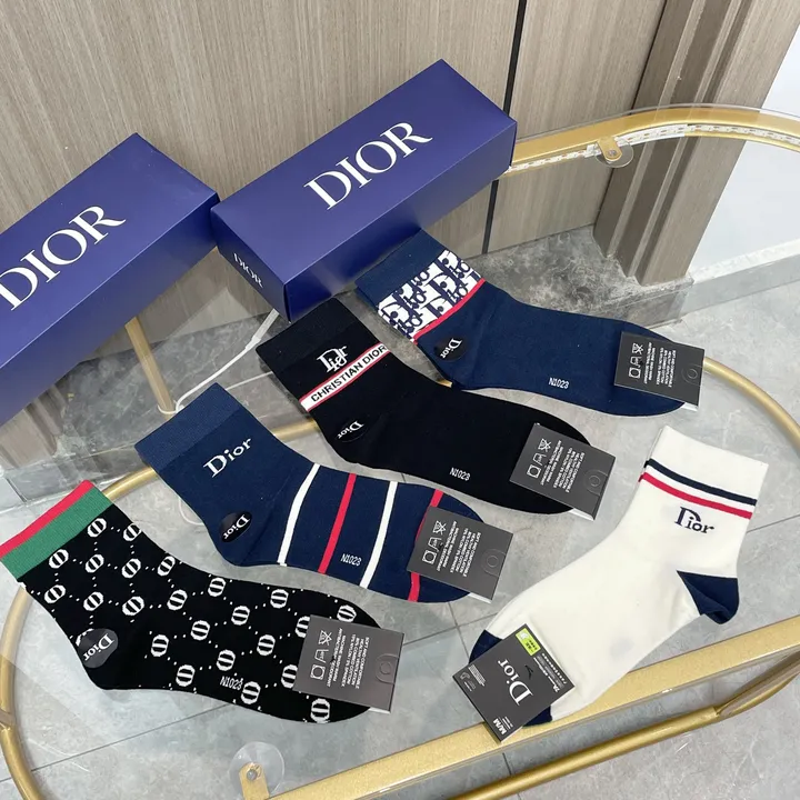 スーパーコピー ディオール 靴下
