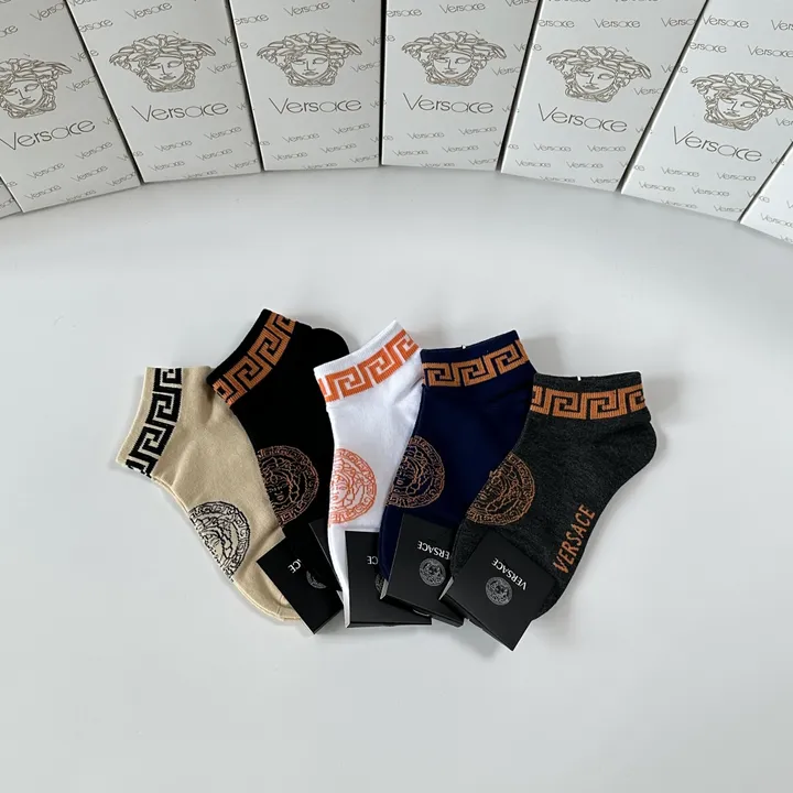 スーパーコピー ヴェルサーチ 靴下