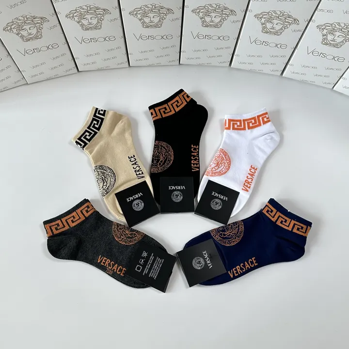 スーパーコピー ヴェルサーチ 靴下