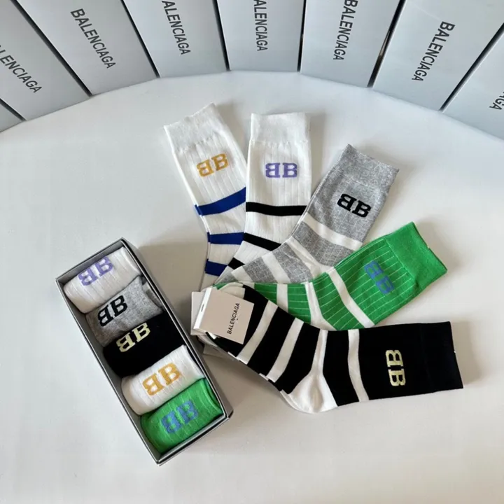 スーパーコピー バレンシアガ 靴下