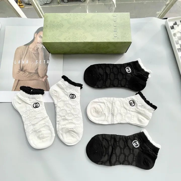 スーパーコピー グッチ 靴下