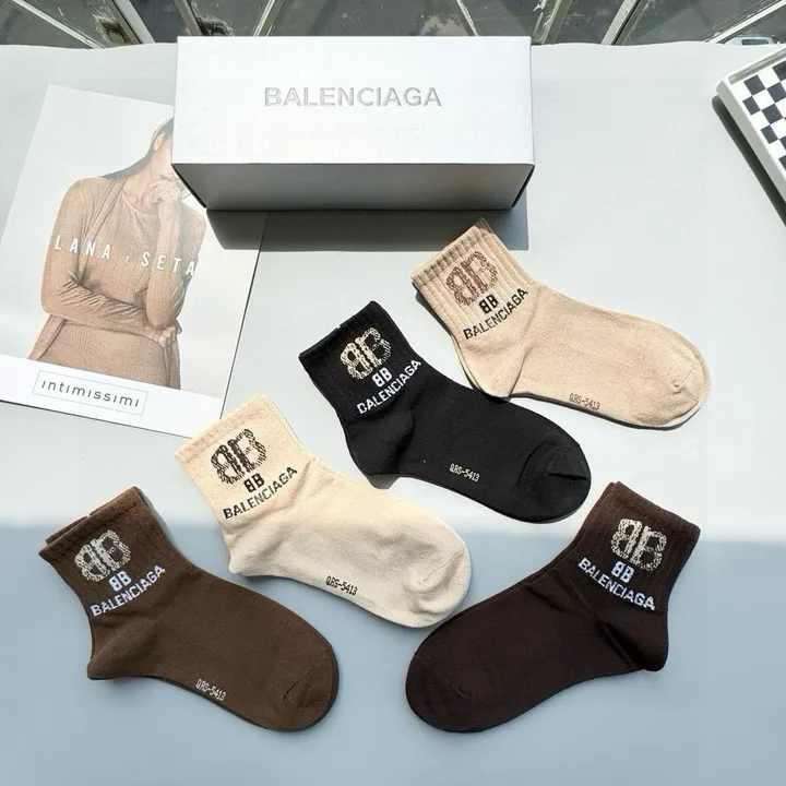 スーパーコピー バレンシアガ 靴下