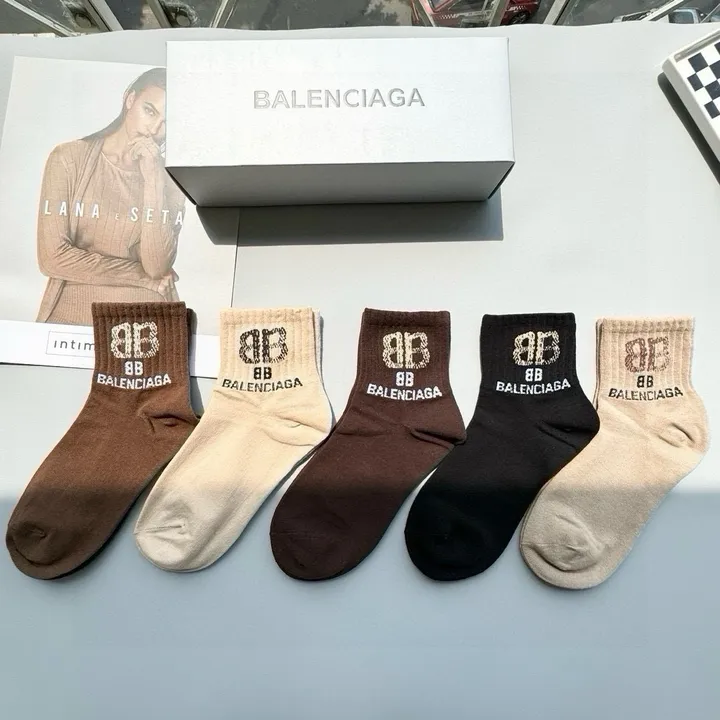 スーパーコピー バレンシアガ 靴下