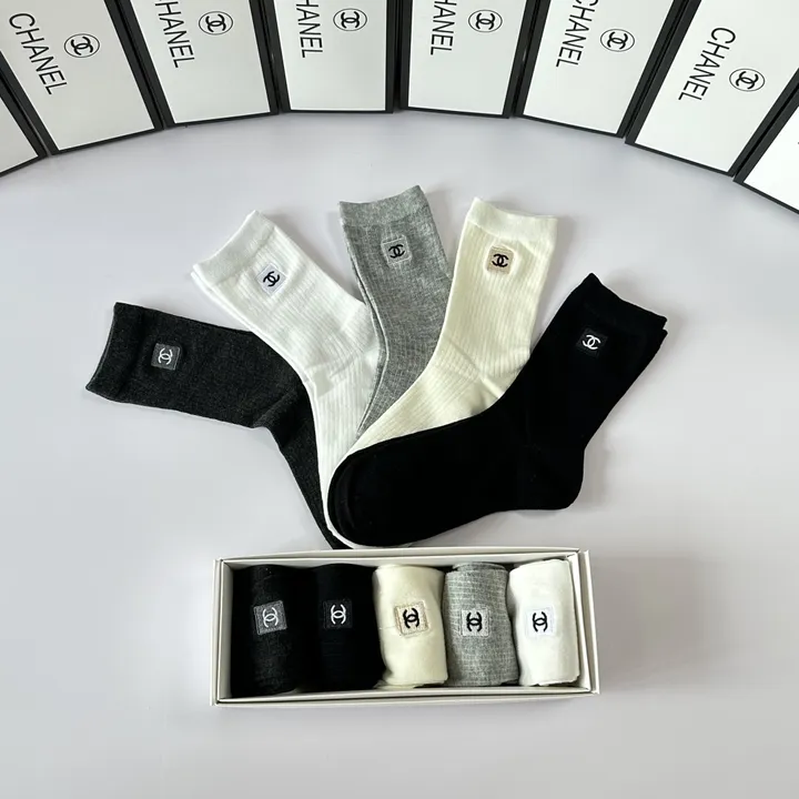 スーパーコピー シャネル 靴下