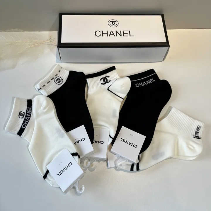 スーパーコピー シャネル 靴下