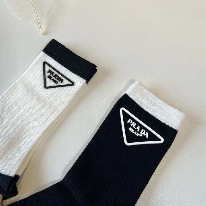 スーパーコピー バレンシアガ 靴下