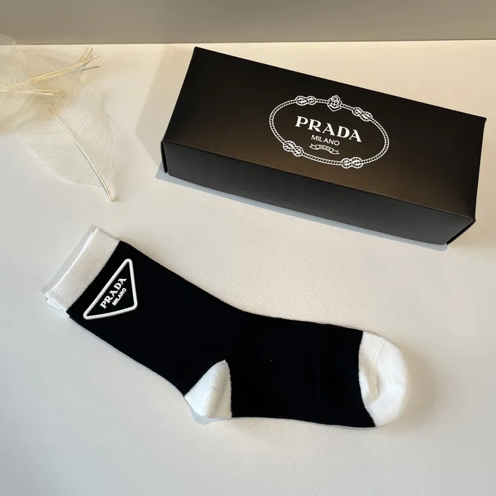 スーパーコピー バレンシアガ 靴下