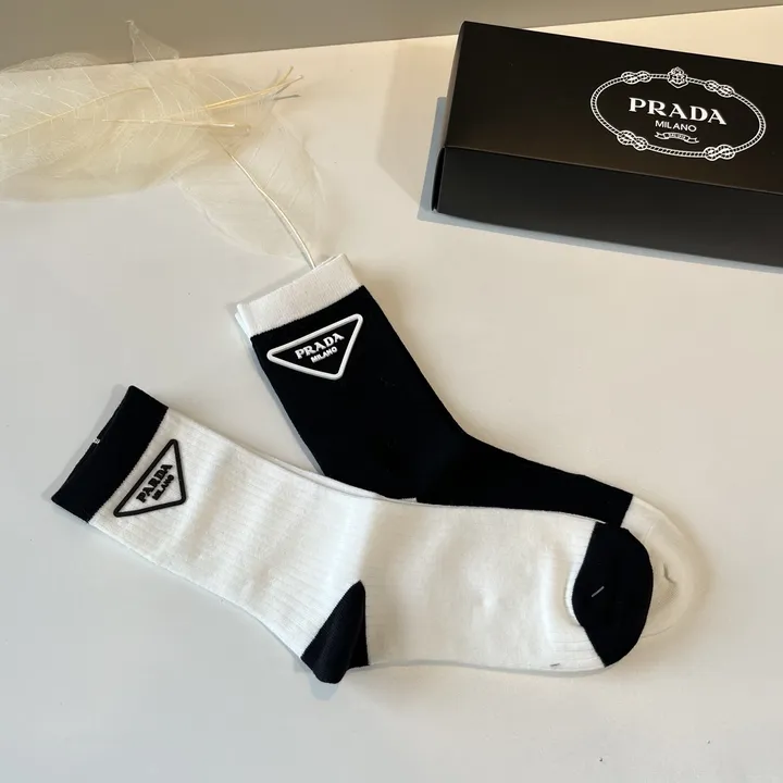 スーパーコピー バレンシアガ 靴下