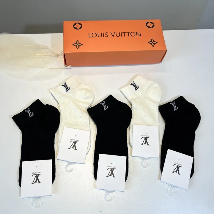 スーパーコピー ルイヴィトン 靴下