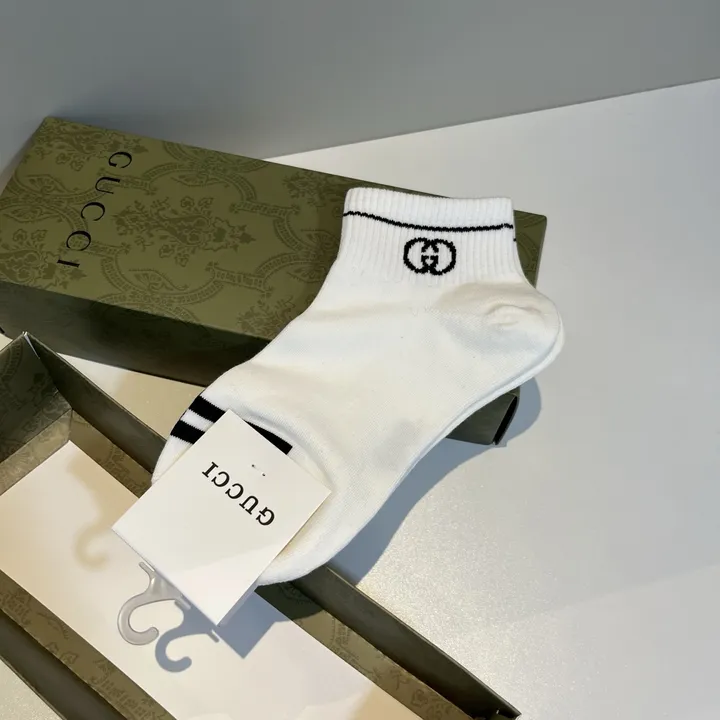 スーパーコピー グッチ 靴下