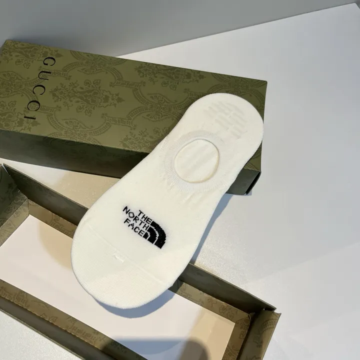 スーパーコピー グッチ 靴下