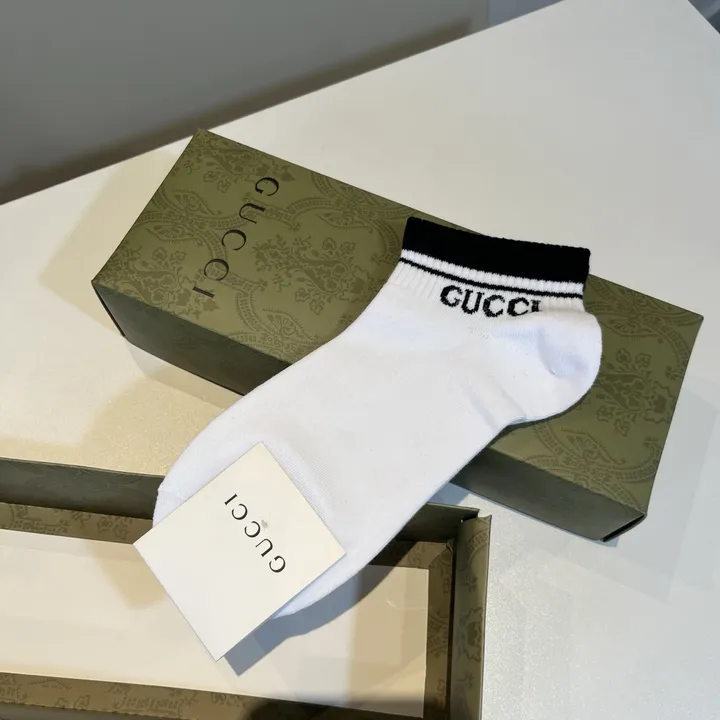 スーパーコピー グッチ 靴下