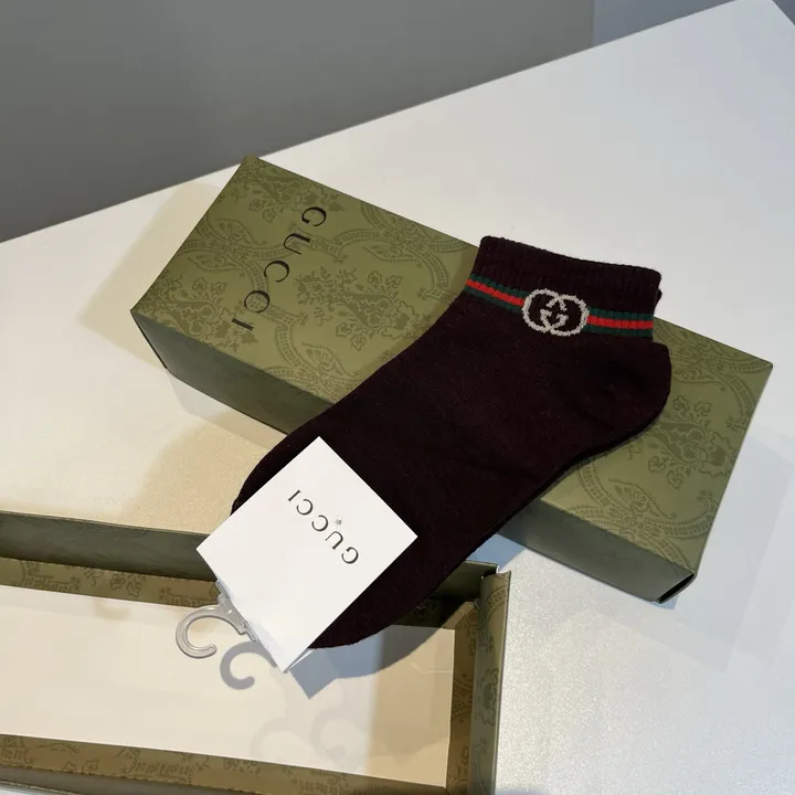 スーパーコピー グッチ 靴下