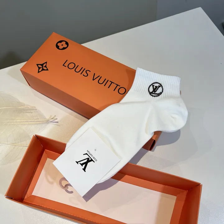 スーパーコピー ルイヴィトン 靴下