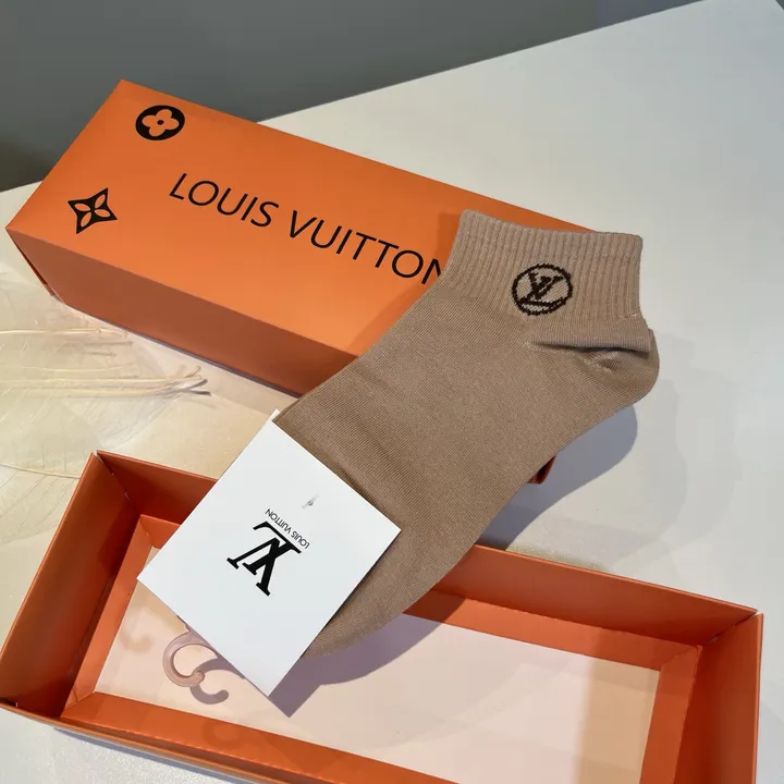 スーパーコピー ルイヴィトン 靴下