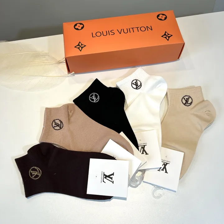 スーパーコピー ルイヴィトン 靴下