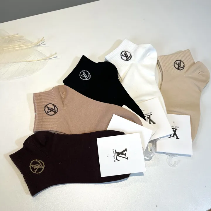 スーパーコピー ルイヴィトン 靴下