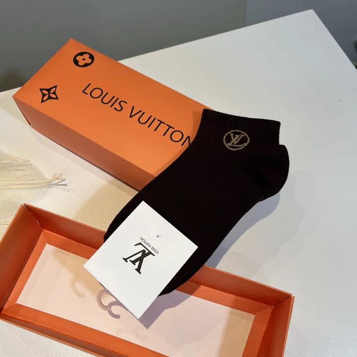 スーパーコピー ルイヴィトン 靴下