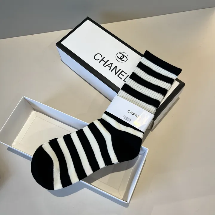 スーパーコピー シャネル 靴下