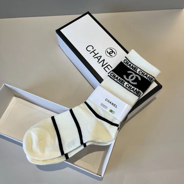 スーパーコピー シャネル 靴下